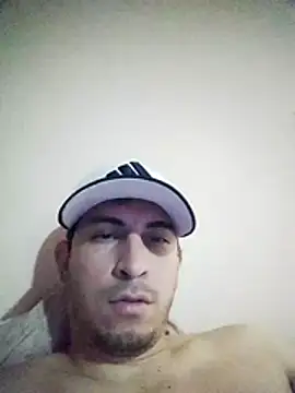 villamarinalvarez25 online show from November 6, 2025, 4:24 am