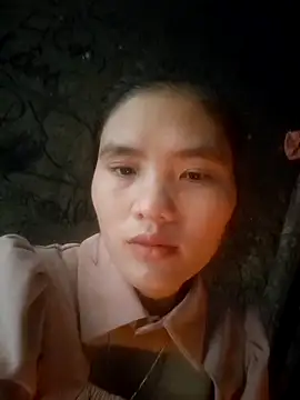 mira-show online show from November 4, 2025, 1:05 am