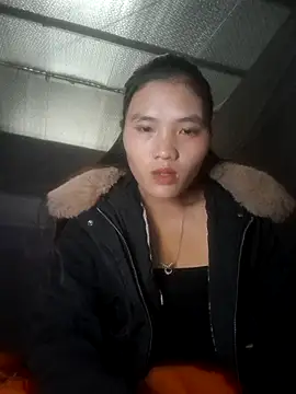 mira-show online show from November 7, 2025, 12:43 am