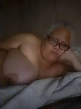 Snapshot of juicyboode chatting on October 22, 2025, 9:03 pm juicyboode online show from October 22, 2025, 9:03 pm