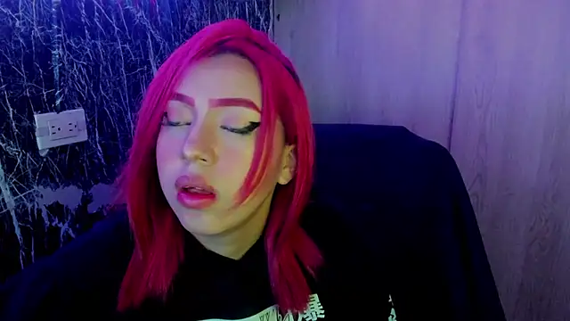 sweetcherryyy  online show from November 6, 2025, 3:07 am