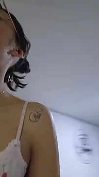 Snapshot of princess_foxxy chatting on November 25, 2025, 3:39 am princess foxxy online show from November 25, 2025, 3:39 am