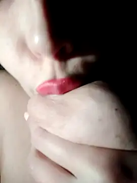 Snapshot of Loveyoudearxq chatting on November 24, 2025, 1:55 pm Loveyoudearxq online show from November 24, 2025, 1:55 pm