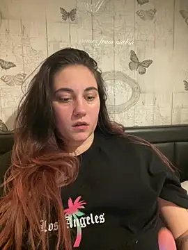 YourFrenchFeliciexo online show from December 1, 2025, 6:57 pm