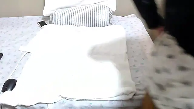 RissaGx online show from November 7, 2025, 6:02 am