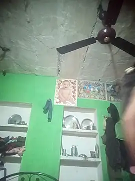 Snapshot of NEXIQRAN chatting on November 21, 2025, 3:44 pm NEXIQRAN online show from November 21, 2025, 3:44 pm