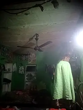 Snapshot of NEXIQRAN chatting on December 2, 2025, 3:07 pm NEXIQRAN online show from December 2, 2025, 3:07 pm