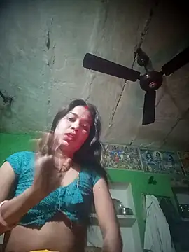 Snapshot of NEXIQRAN chatting on December 3, 2025, 11:03 pm NEXIQRAN online show from December 3, 2025, 11:03 pm