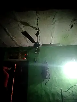 Snapshot of NEXIQRAN chatting on December 5, 2025, 4:58 pm NEXIQRAN online show from December 5, 2025, 4:58 pm