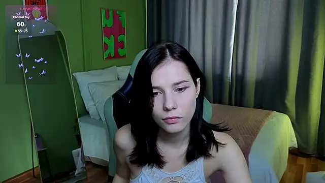 Mell Hyees online show from October 22, 2025, 9:09 am