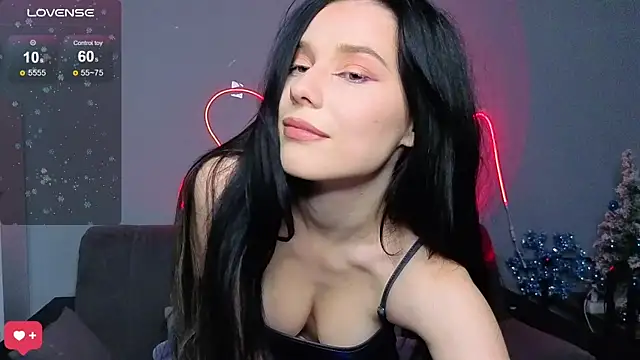 Mell Hyees online show from December 17, 2025, 5:08 pm