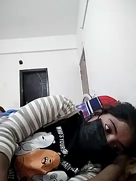 Snapshot of Hot_Angle chatting on November 26, 2025, 1:06 am Hot Angle online show from November 26, 2025, 1:06 am