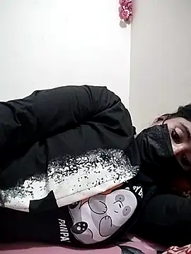 Snapshot of Hot_Angle chatting on November 26, 2025, 4:19 pm Hot Angle online show from November 26, 2025, 4:19 pm