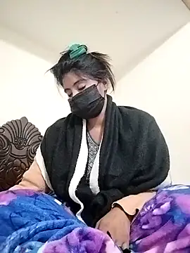 Snapshot of Hot_Angle chatting on December 3, 2025, 9:24 pm Hot Angle online show from December 3, 2025, 9:24 pm