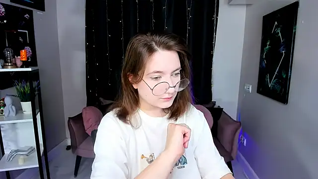 Snapshot of fairy_tara chatting on November 13, 2025, 9:03 pm fairy tara online show from November 13, 2025, 9:03 pm