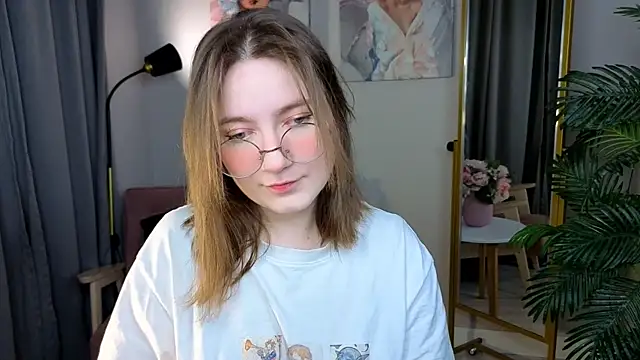 Snapshot of fairy_tara chatting on November 30, 2025, 9:19 pm fairy tara online show from November 30, 2025, 9:19 pm