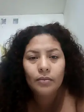 chikis12  online show from December 5, 2025, 12:19 am