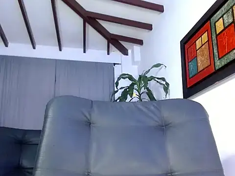 Arya Ali  online show from November 16, 2025, 8:09 am