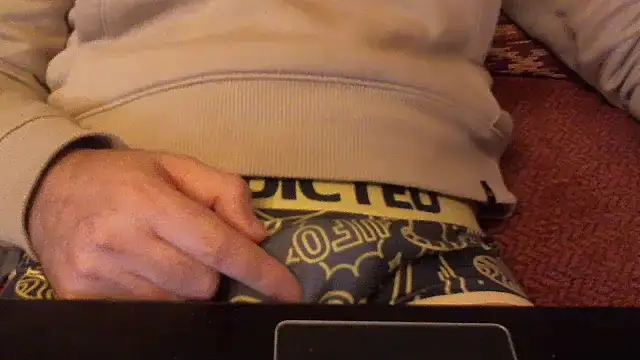 Snapshot of orbea40 chatting on October 25, 2025, 4:35 pm orbea40 online show from October 25, 2025, 4:35 pm