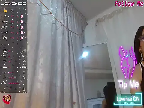 Snapshot of NATTYDOLL74 chatting on November 6, 2025, 8:43 pm NATTYDOLL74 online show from November 6, 2025, 8:43 pm