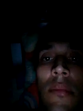 Snapshot of Damianpq chatting on October 19, 2025, 4:57 am Damianpq online show from October 19, 2025, 4:57 am
