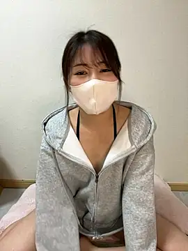 Snapshot of Rui_87 chatting on November 20, 2025, 1:17 am Rui 87 online show from November 20, 2025, 1:17 am