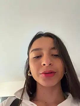 Snapshot of violeta365 chatting on December 4, 2025, 1:31 pm violeta365 online show from December 4, 2025, 1:31 pm