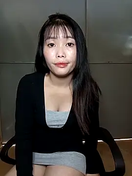 Snapshot of Fish_yellow chatting on October 29, 2025, 3:20 am Fish yellow online show from October 29, 2025, 3:20 am