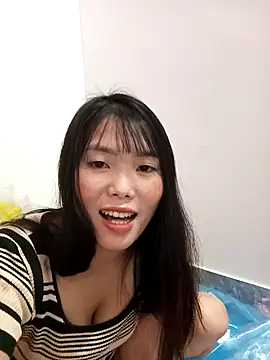 Snapshot of Fish_yellow chatting on November 7, 2025, 12:49 pm Fish yellow online show from November 7, 2025, 12:49 pm