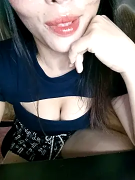 Snapshot of Fish_yellow chatting on November 8, 2025, 12:55 am Fish yellow online show from November 8, 2025, 12:55 am