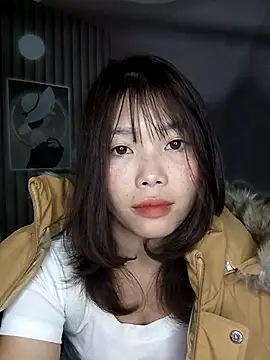 Snapshot of Fish_yellow chatting on December 1, 2025, 8:25 pm Fish yellow online show from December 1, 2025, 8:25 pm