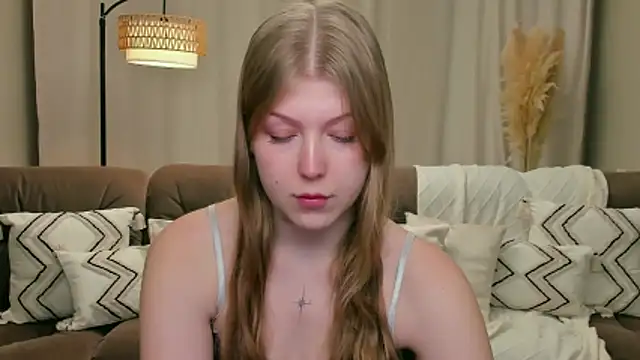 Stella Light online show from December 4, 2025, 4:22 am