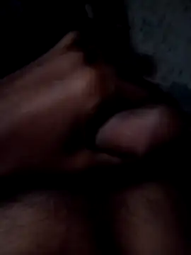 Snapshot of Saddam2332 chatting on November 7, 2025, 12:43 am Saddam2332 online show from November 7, 2025, 12:43 am