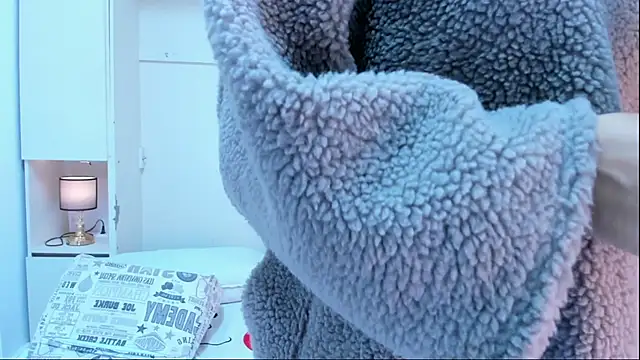 Blackywhiite online show from October 31, 2025, 4:57 am