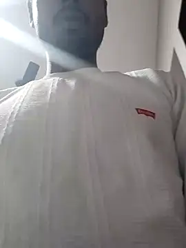 nick2445 online show from December 16, 2025, 7:19 pm