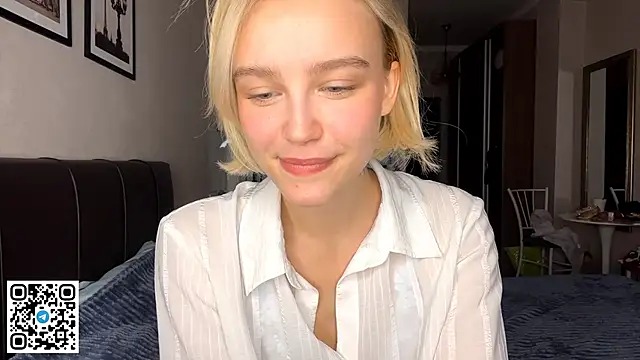 Snapshot of MelodyImam chatting on October 25, 2025, 2:35 pm MelodyImam online show from October 25, 2025, 2:35 pm