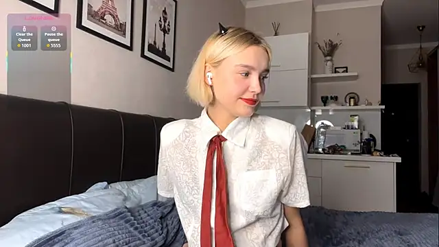 Snapshot of MelodyImam chatting on October 31, 2025, 4:19 pm MelodyImam online show from October 31, 2025, 4:19 pm