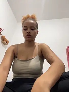 Snapshot of guinness_cp chatting on November 16, 2025, 10:59 pm guinness cp online show from November 16, 2025, 10:59 pm