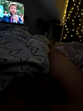 crxolavo online show from October 26, 2025, 4:35 pm