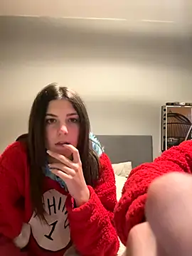 Brunnettebabe007 online show from November 26, 2025, 12:44 am