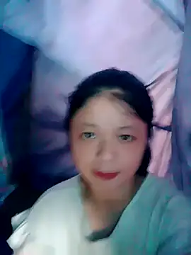 Snapshot of lisa-bae00 chatting on October 28, 2025, 10:19 am lisa-bae00 online show from October 28, 2025, 10:19 am