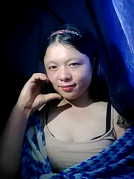 Snapshot of lisa-bae00 chatting on November 2, 2025, 10:17 am lisa-bae00 online show from November 2, 2025, 10:17 am