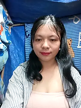 Snapshot of lisa-bae00 chatting on November 30, 2025, 10:19 am lisa-bae00 online show from November 30, 2025, 10:19 am