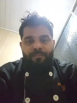 Sfdocom online show from December 4, 2025, 3:38 am