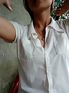 Snapshot of Bear_bear0 chatting on November 10, 2025, 2:54 am Bear bear0 online show from November 10, 2025, 2:54 am