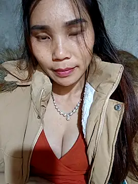 Snapshot of Bear_bear0 chatting on November 18, 2025, 6:01 pm Bear bear0 online show from November 18, 2025, 6:01 pm