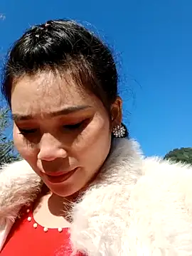 Snapshot of Bear_bear0 chatting on November 29, 2025, 2:14 am Bear bear0 online show from November 29, 2025, 2:14 am