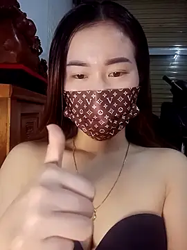 Snapshot of Family-Lovee chatting on November 14, 2025, 10:51 pm Family-Lovee online show from November 14, 2025, 10:51 pm