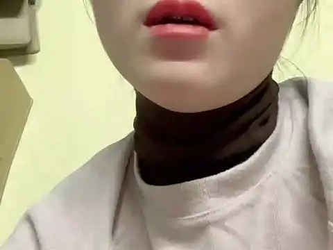 Snapshot of Family-Lovee chatting on November 20, 2025, 10:26 am Family-Lovee online show from November 20, 2025, 10:26 am