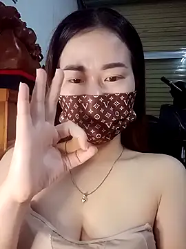 Snapshot of Family-Lovee chatting on November 22, 2025, 9:03 pm Family-Lovee online show from November 22, 2025, 9:03 pm